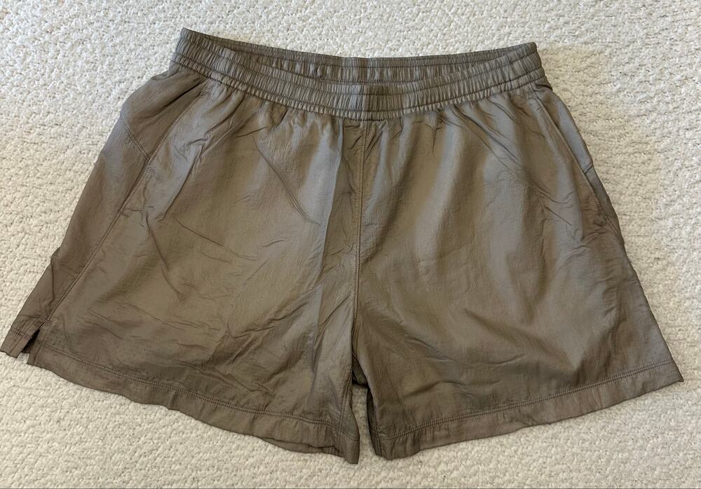 Lululemon Womens Shorts Size 12